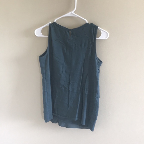 Ann Taylor loft small maternity top - Picture 2 of 3